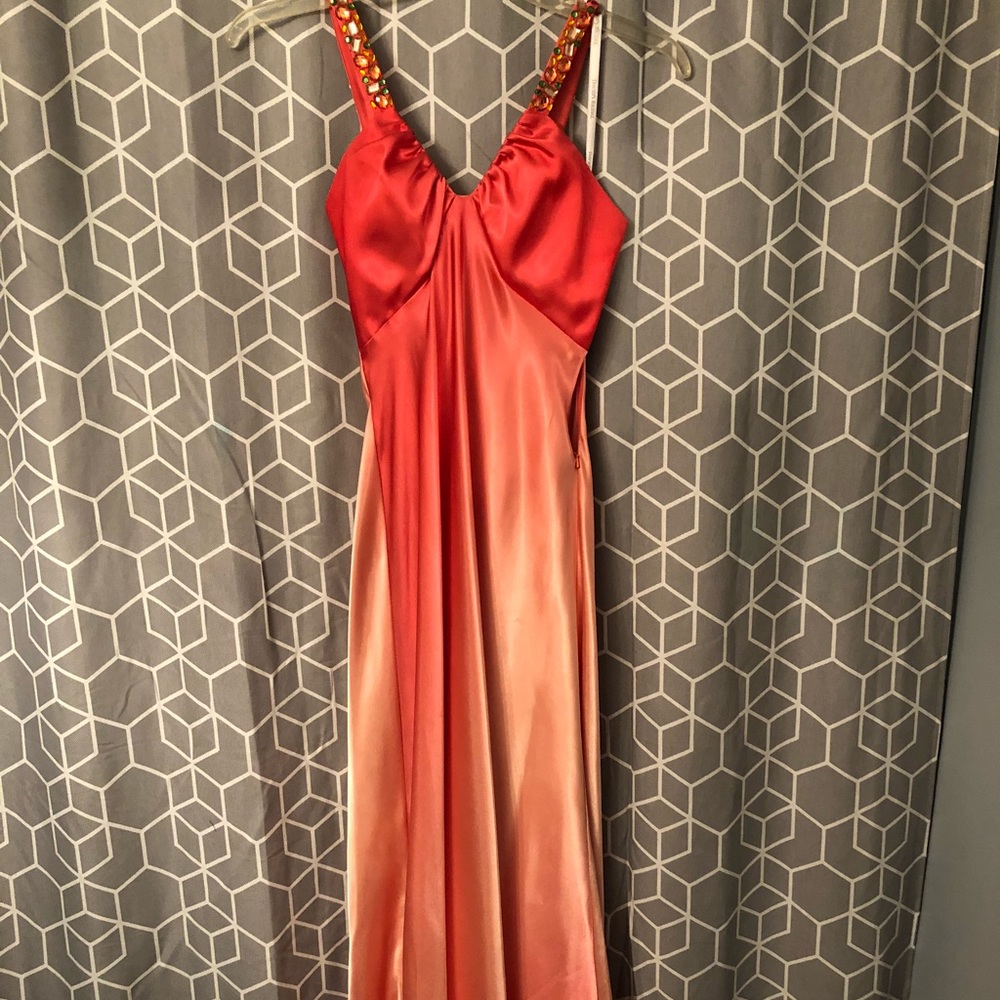 David’s Bridal size 2 prom dress